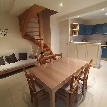 De L'epi Maisy Apartment